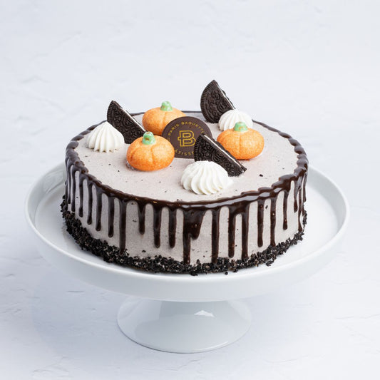 NEW Halloween Cookies & Cream Cake